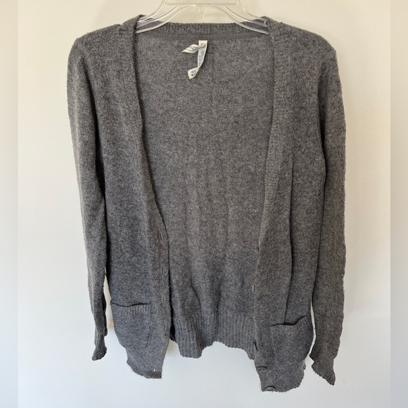 Aeropostale Gray Sweater Cardigan - Picture 1 of 10